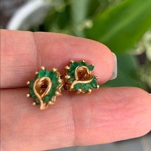 14 k gold emerald heart studs